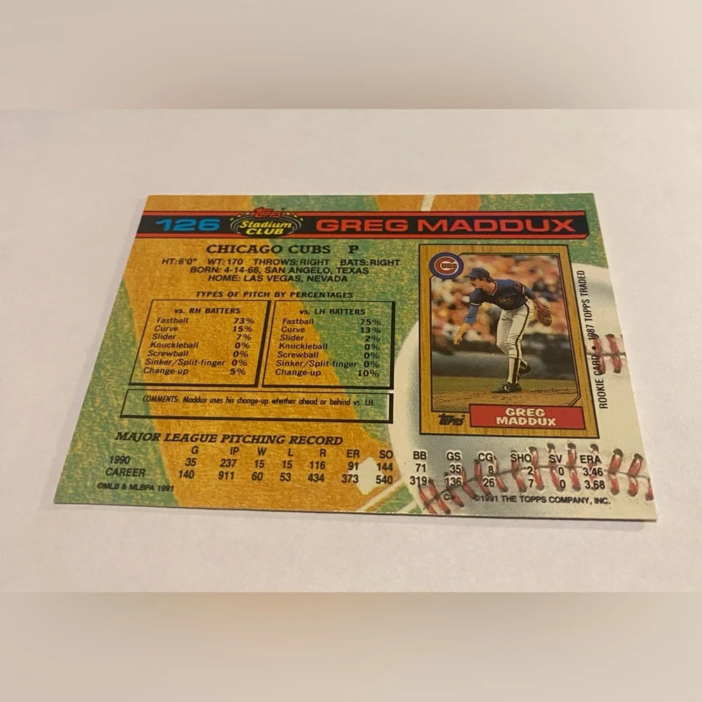 Topps Stadium Club Baseball Card greg maddux